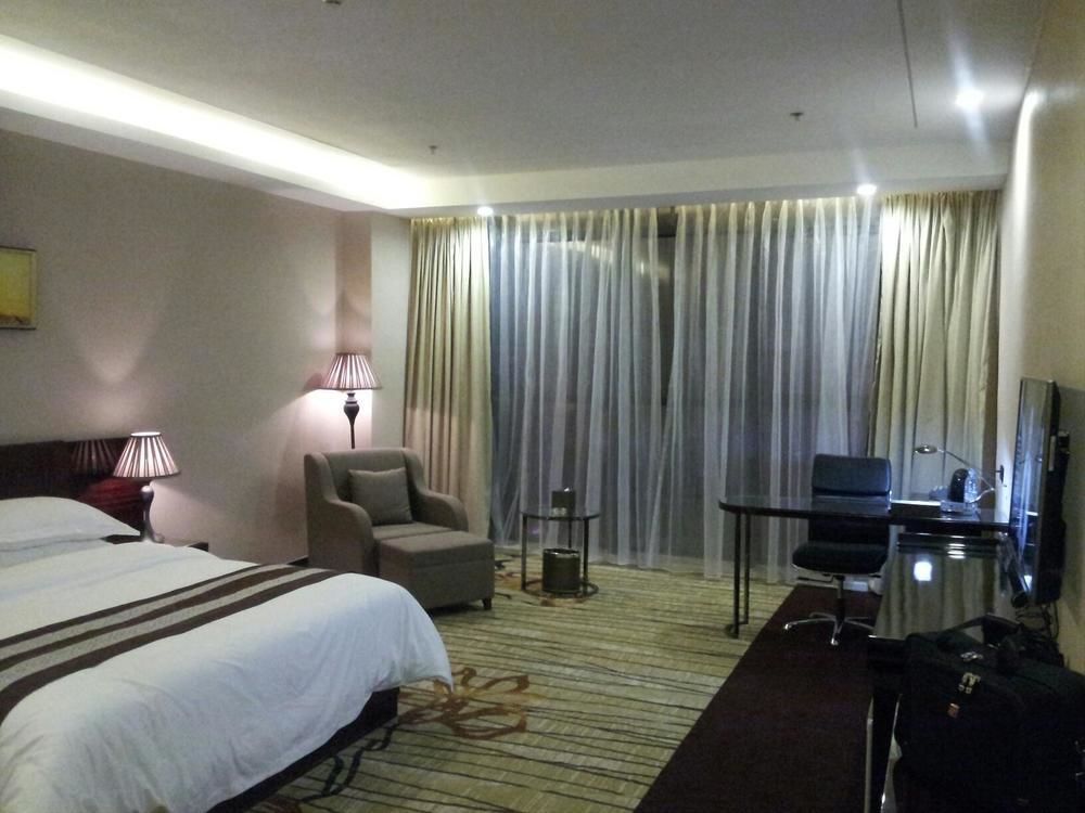 Liang Fan Holiday Inn Γκουανγκζού Εξωτερικό φωτογραφία